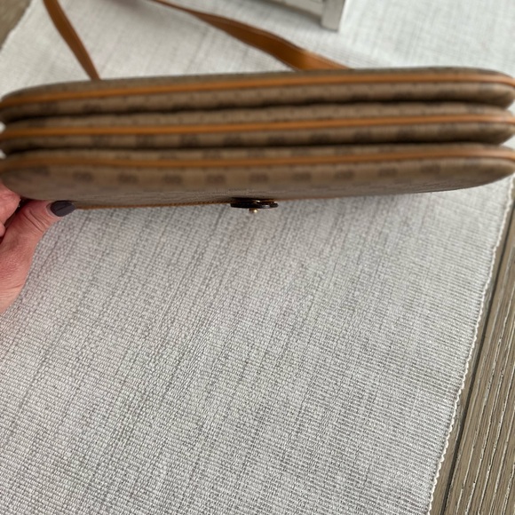 GUCCI Vintage Crossbody Coated Canvas Leather Tan Brown + unbranded dust bag - Picture 11 of 12